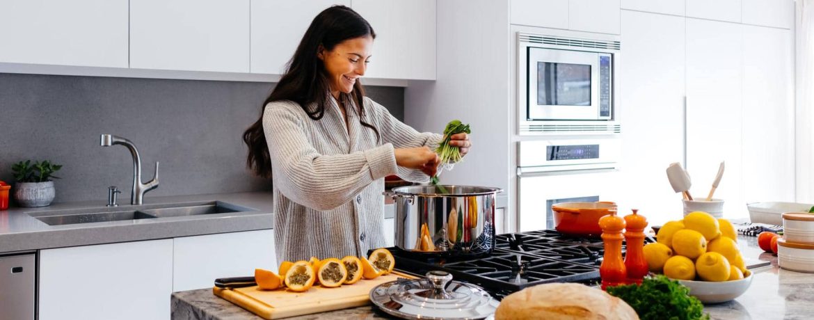 The Best Gift Ideas For Mothers Who Like to Cook and Host
